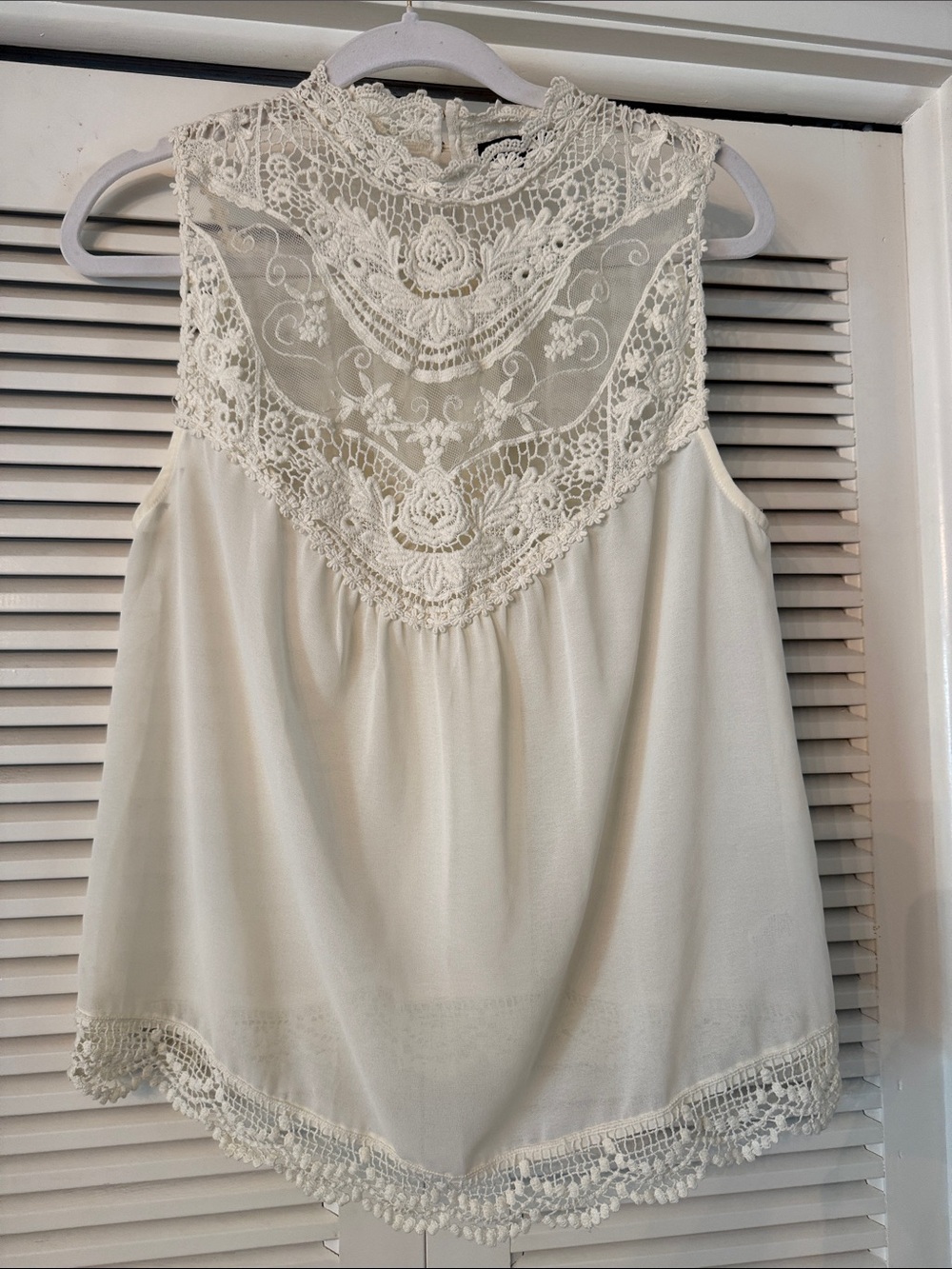 Lulumari Cream Lace Yoke Sleeveless Camisole